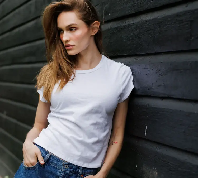 Woman wearing a Perfect White Tee t-shirt